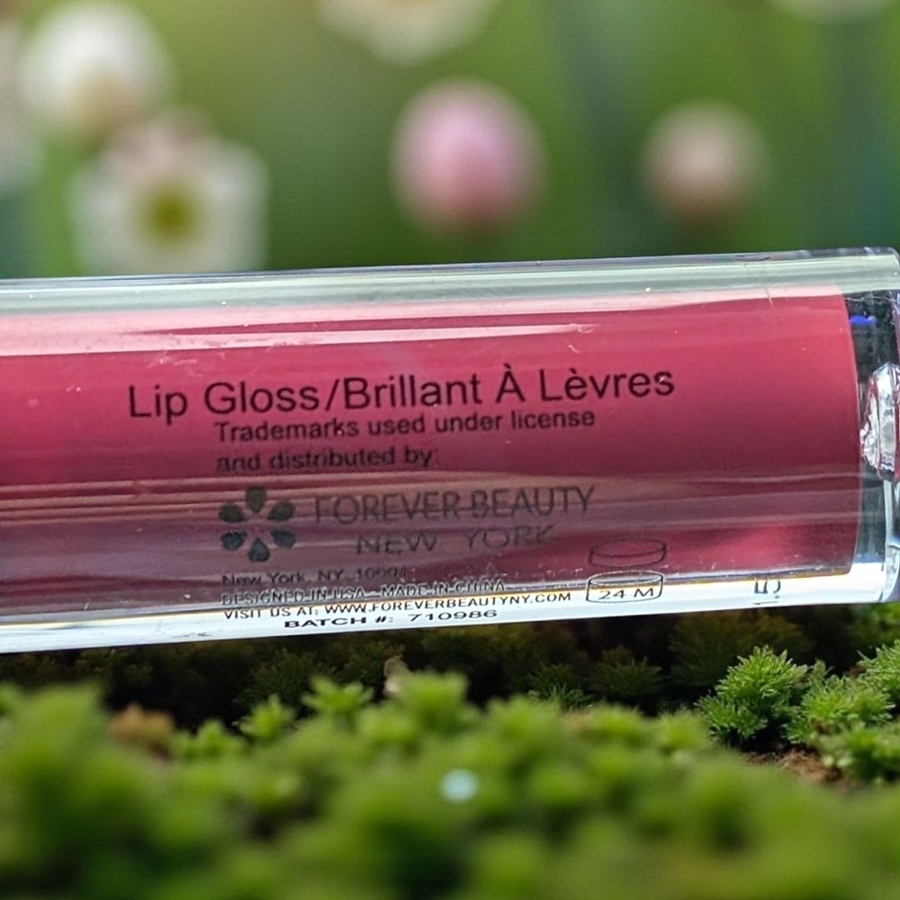 The Beauty Shop Glossy Luxurious Pink Lipstick (New) - Picture 4 of 4